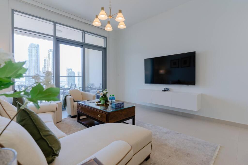 Burj Khalifa View - Downtown - 2br+maid *