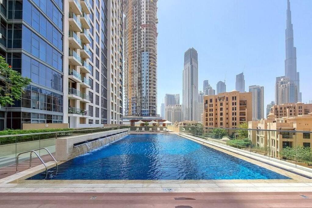 Burj Khalifa View - Downtown - 2br+maid Apartment