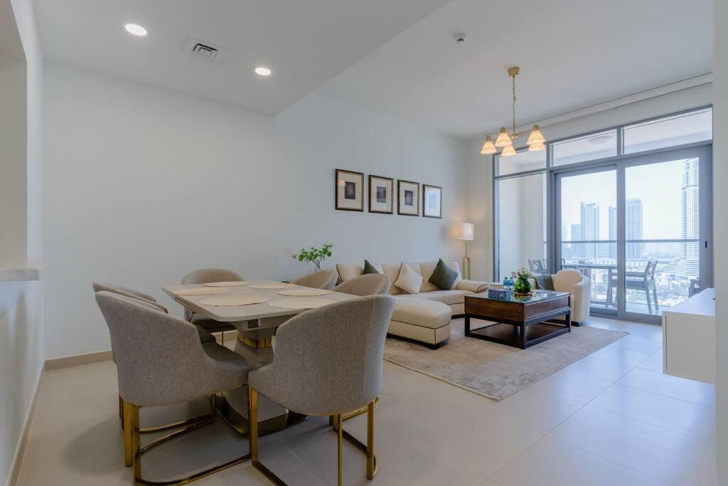 Burj Khalifa View - Downtown - 2br+maid Apartment Dubai